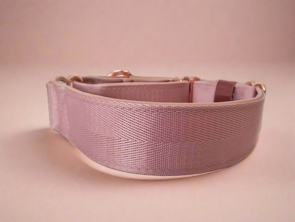 Dusty pink greyhound collar