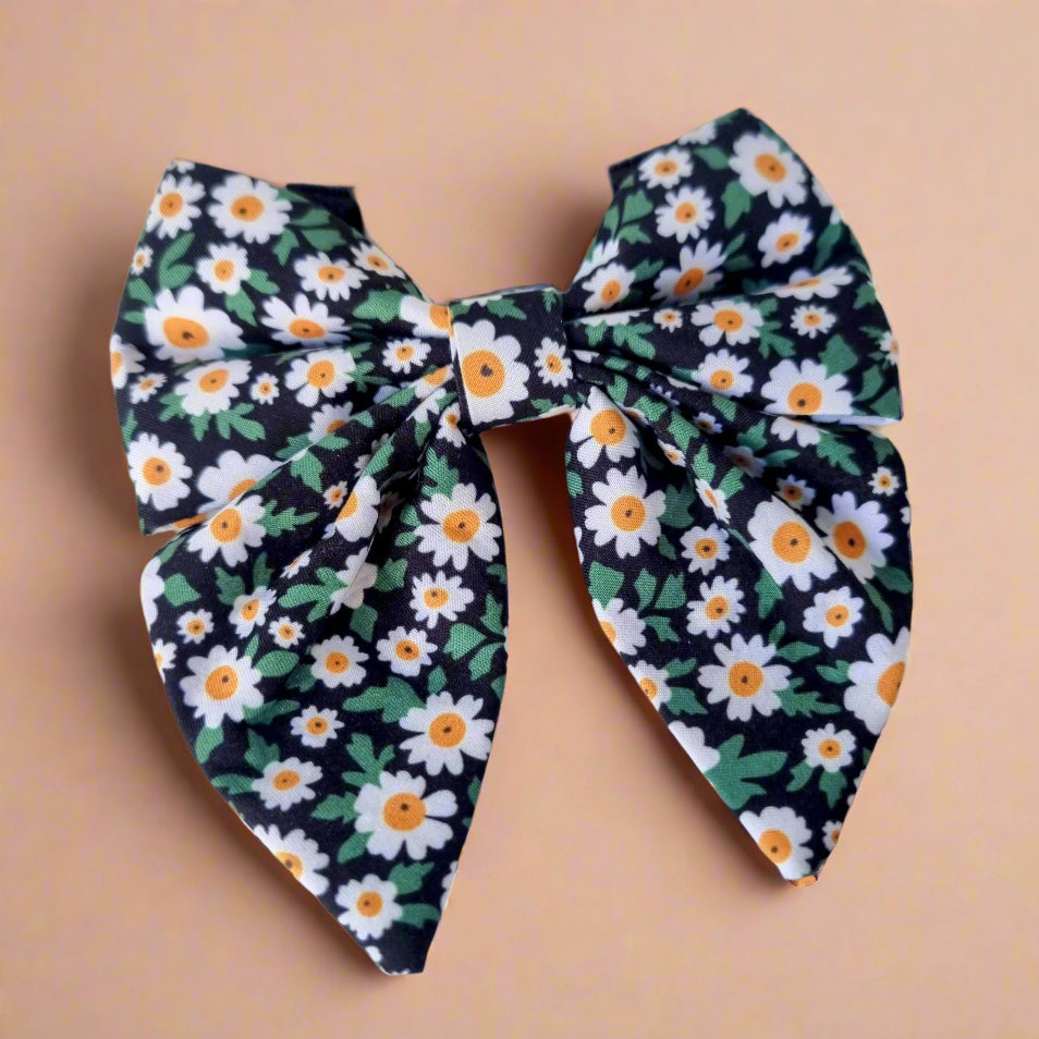 Flower dog bowtie 