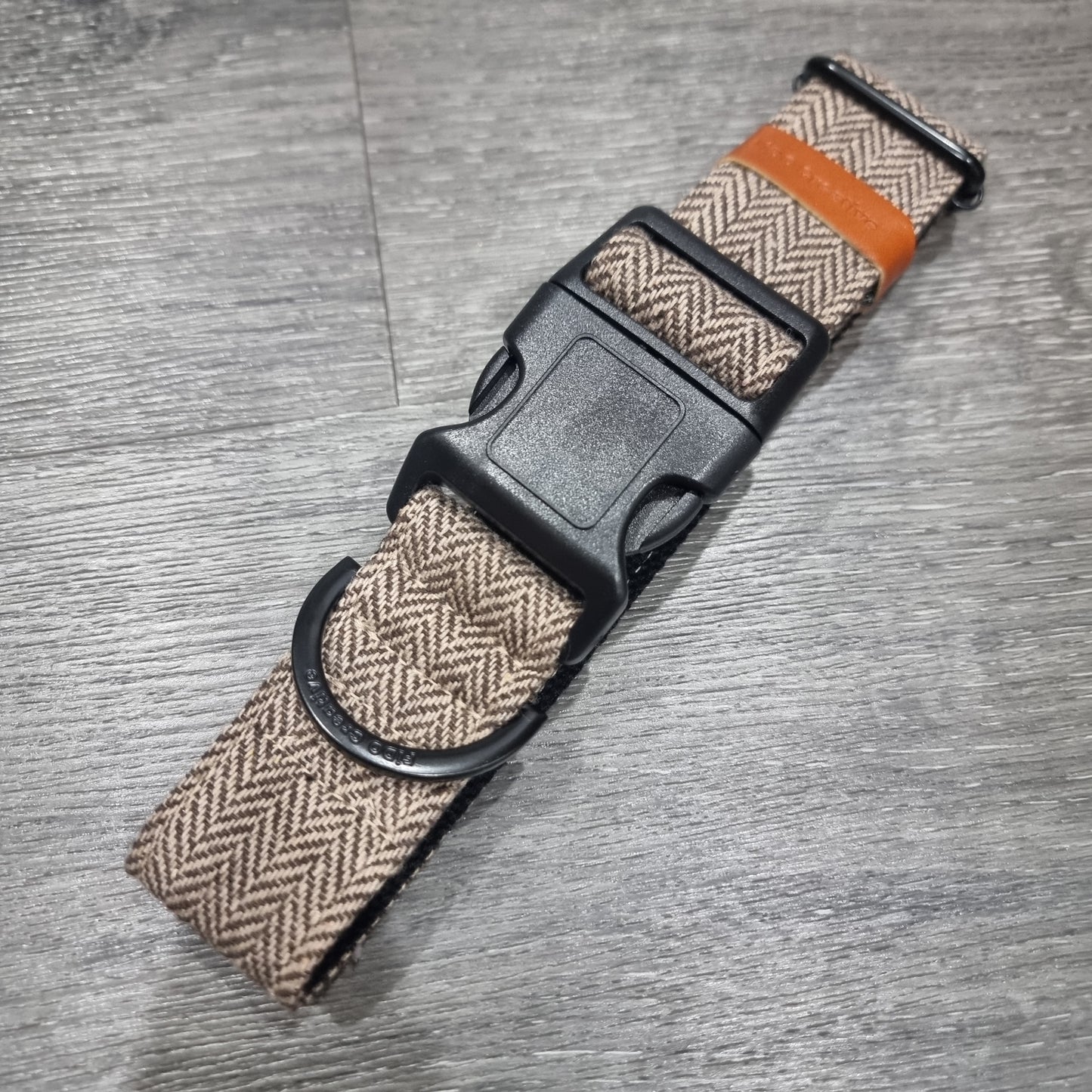 Coffee tweed buckle dog collar