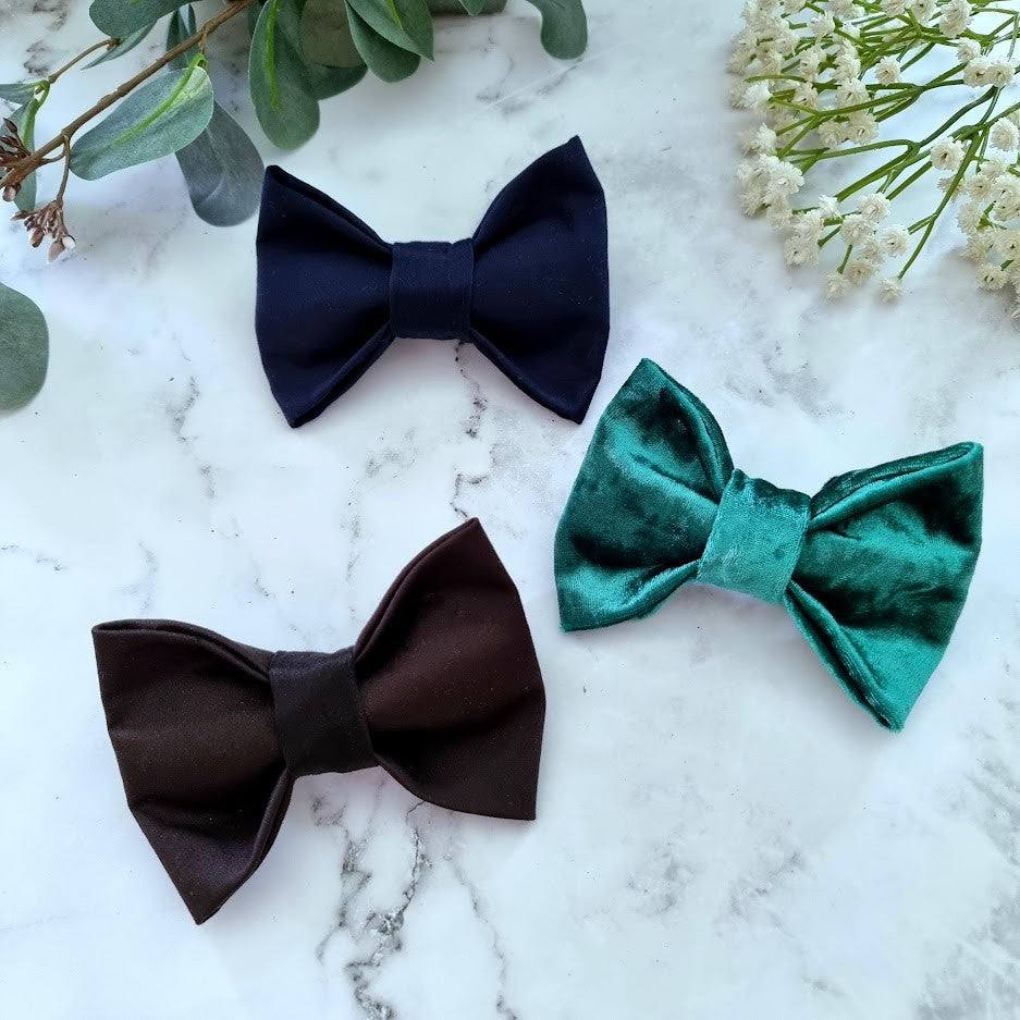 Adjustable dog bow ties